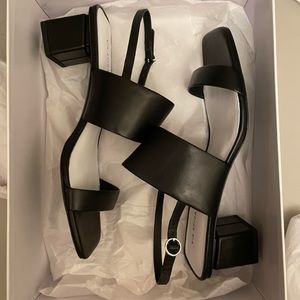 Via Spiga black minimalist sandals NWT sz 37